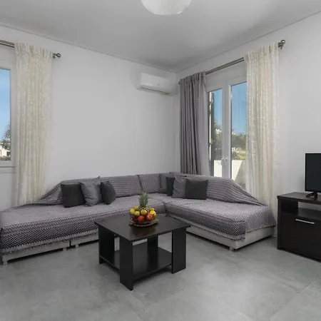 Emanouela'S Apartement In The Center Of Adamas Exterior photo
