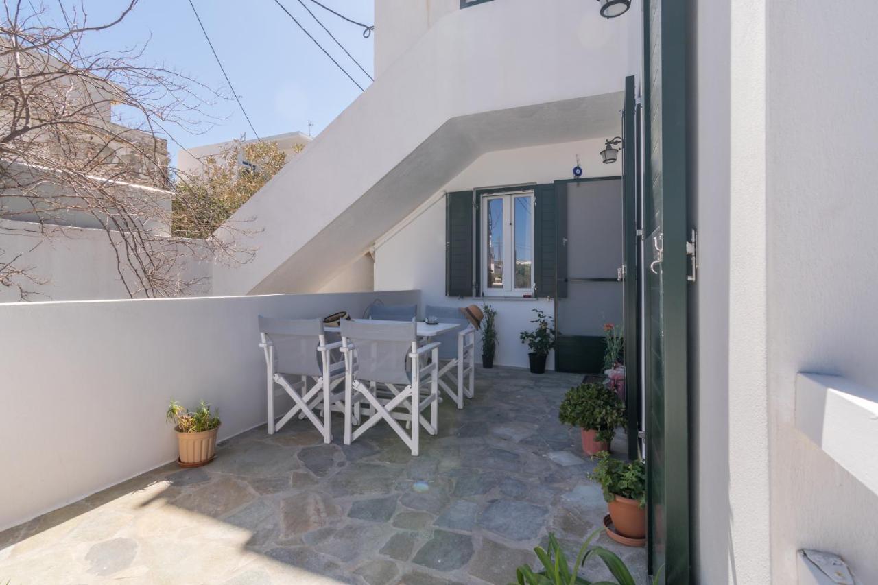 Apartment Emanouela's In The Center Of Adamantas (Milos)